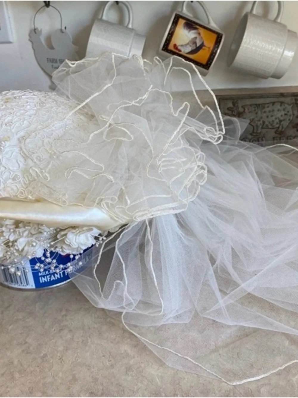 Vintage 1970s Wedding Bridal Beaded Floral Headpiece Veil Hat White Ivory Formal